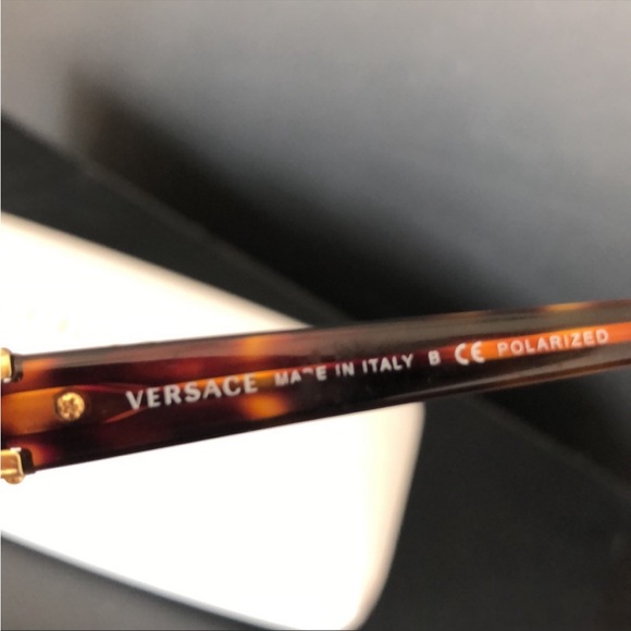 Versace sunglasses *authentic* - Picture 7 of 9